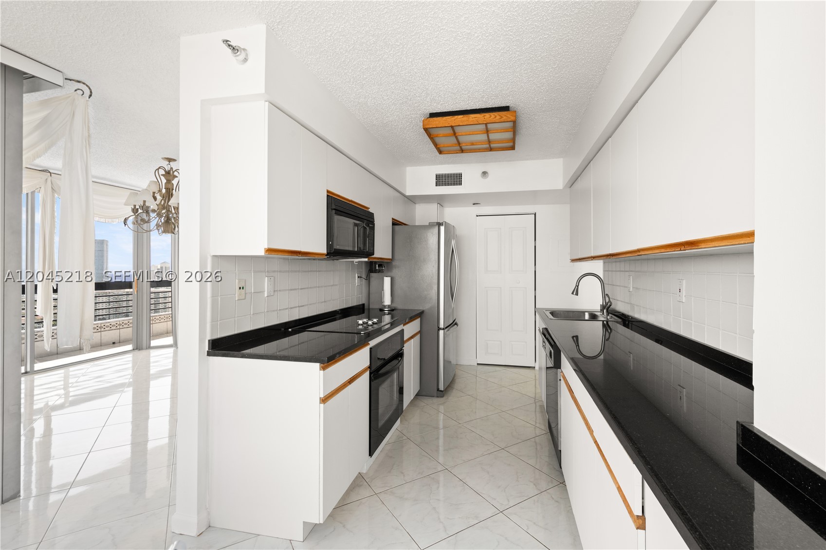 3530 Mystic Pointe Dr #3206, Aventura FL 33180