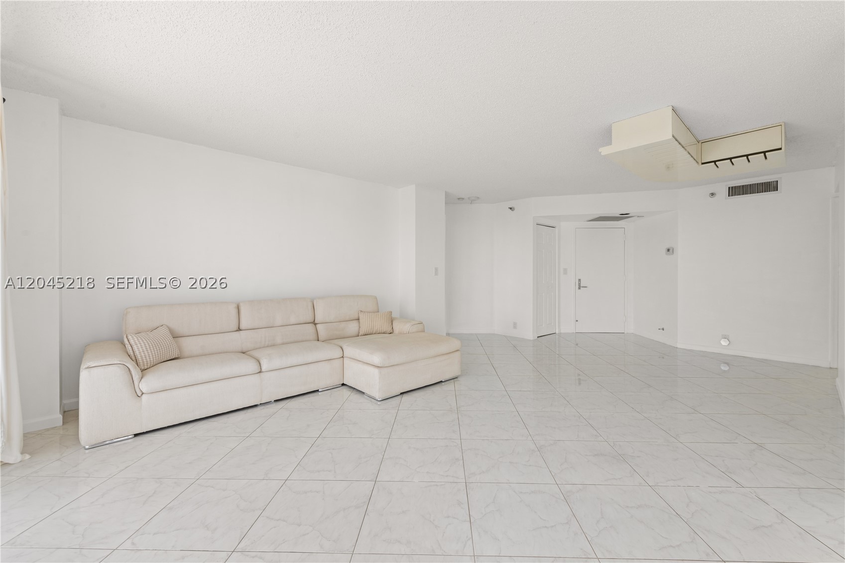 3530 Mystic Pointe Dr #3206, Aventura FL 33180