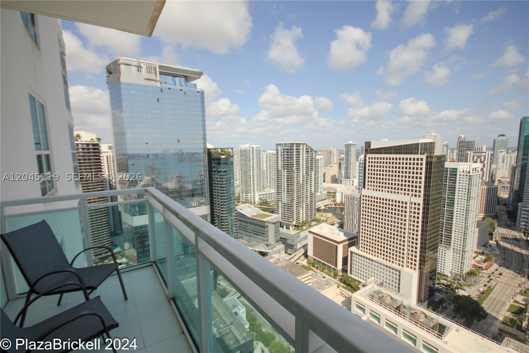 950 Brickell Bay Dr #5002, Miami FL 33131