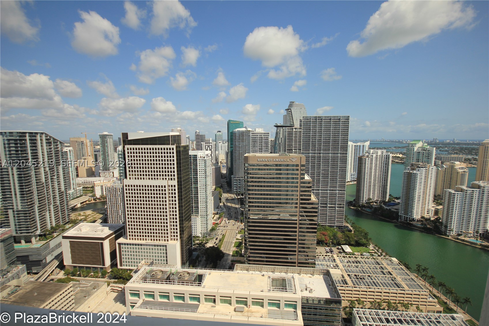 950 Brickell Bay Dr #5002, Miami FL 33131