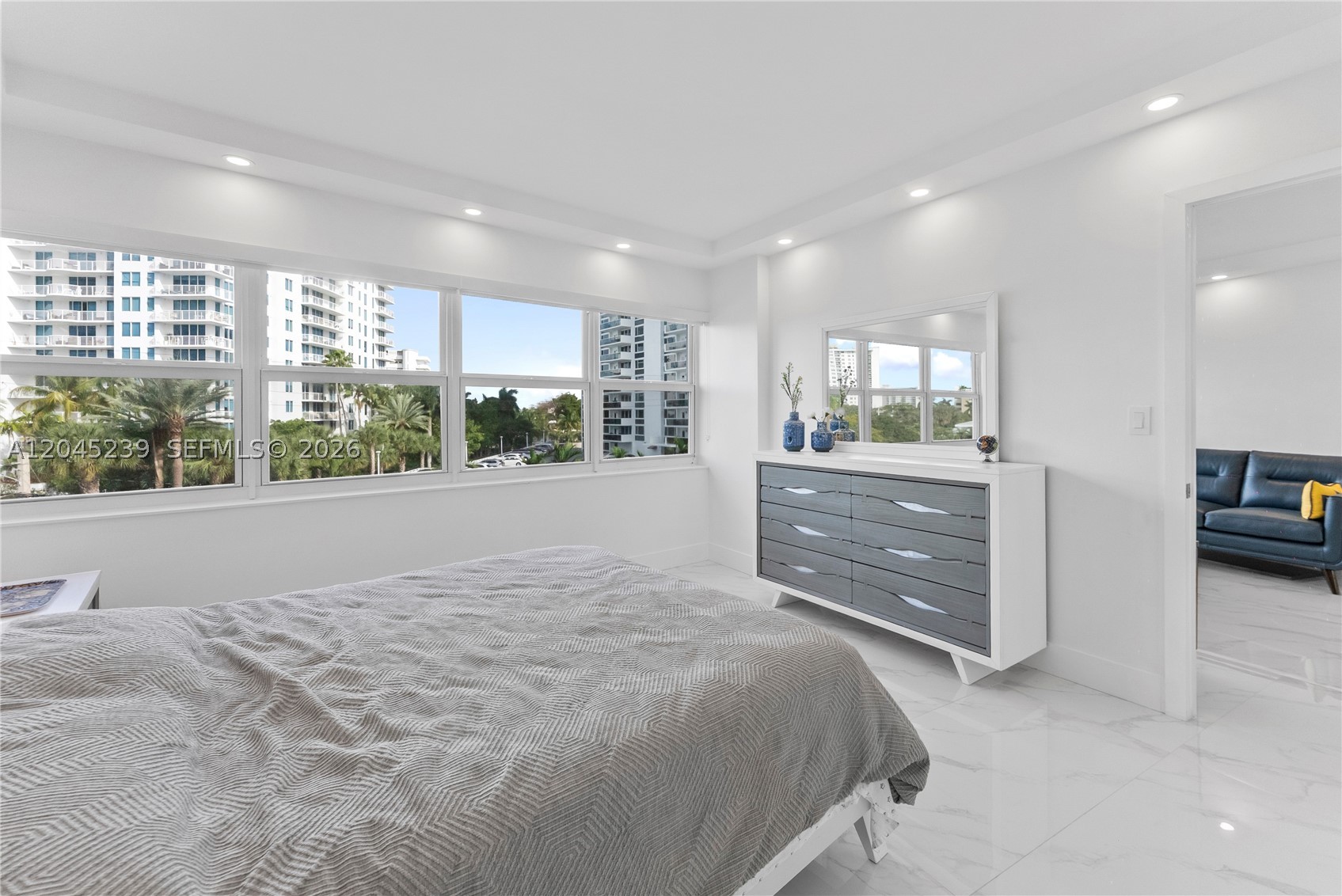 3250 NE 28th St #403, Fort Lauderdale FL 33308
