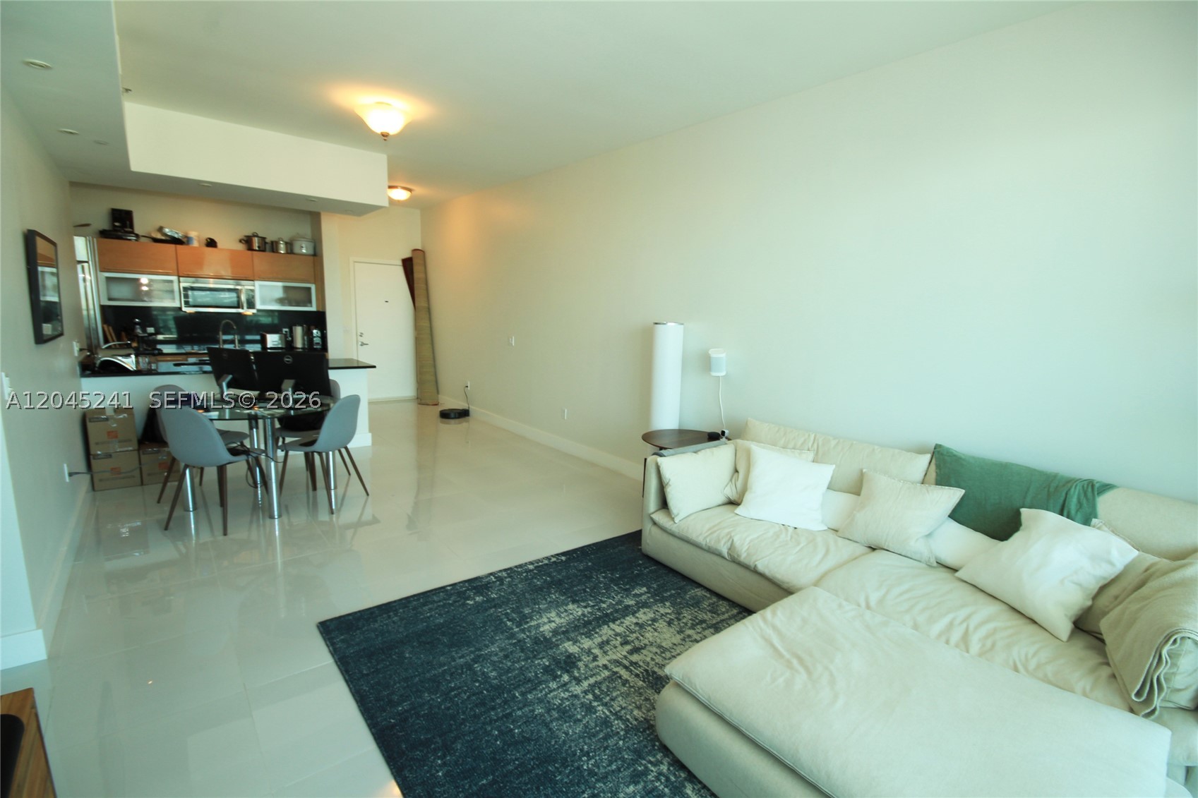 950 Brickell Bay Dr #5000, Miami FL 33131