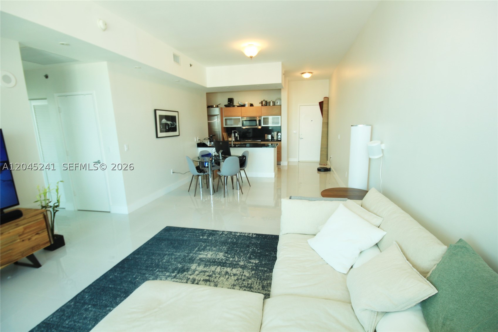 950 Brickell Bay Dr #5000, Miami FL 33131