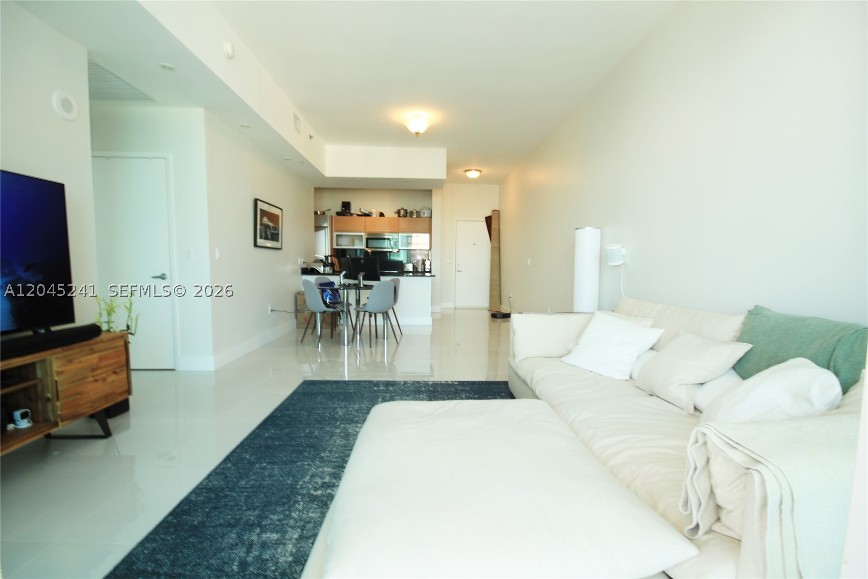 950 Brickell Bay Dr #5000, Miami FL 33131