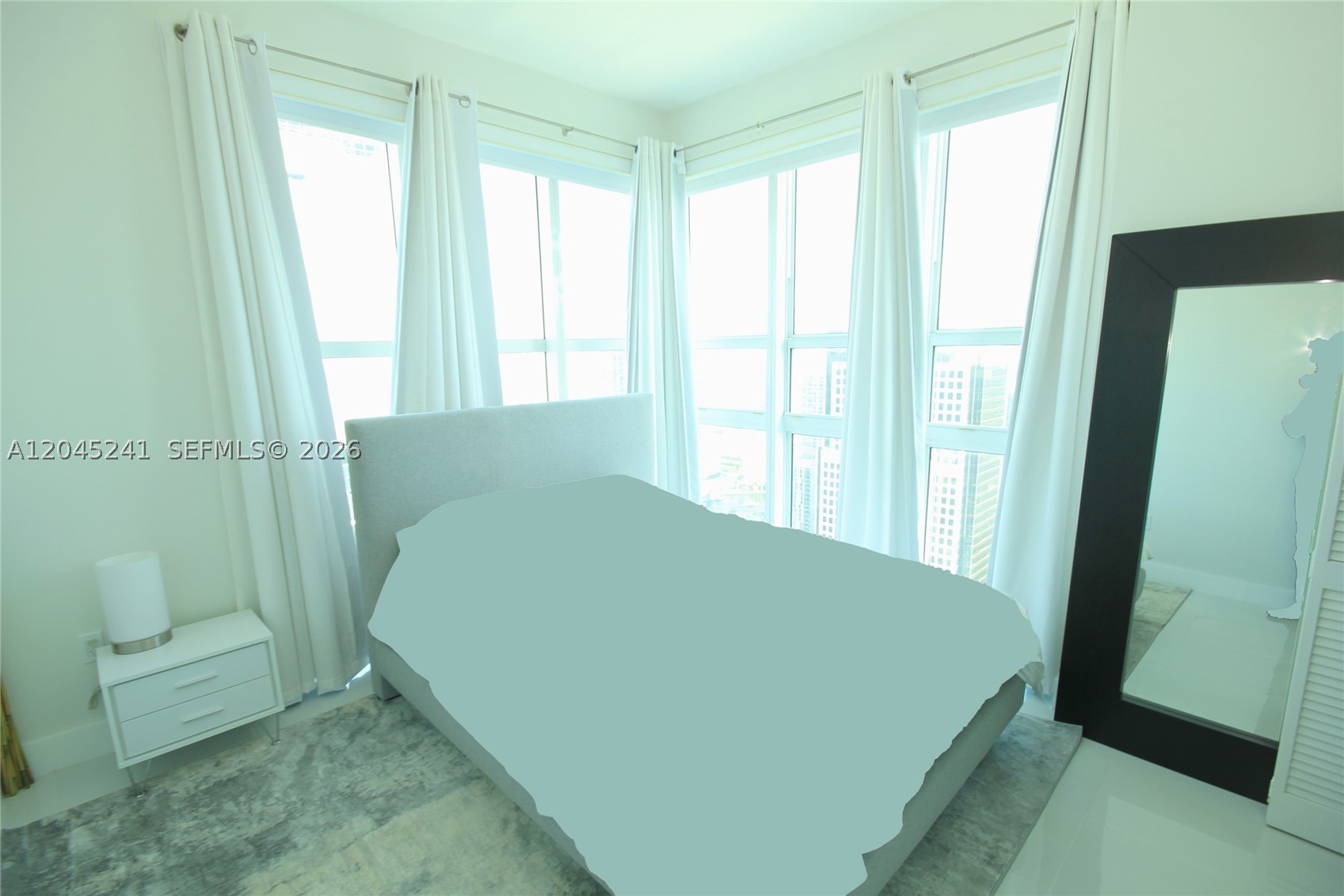 950 Brickell Bay Dr #5000, Miami FL 33131