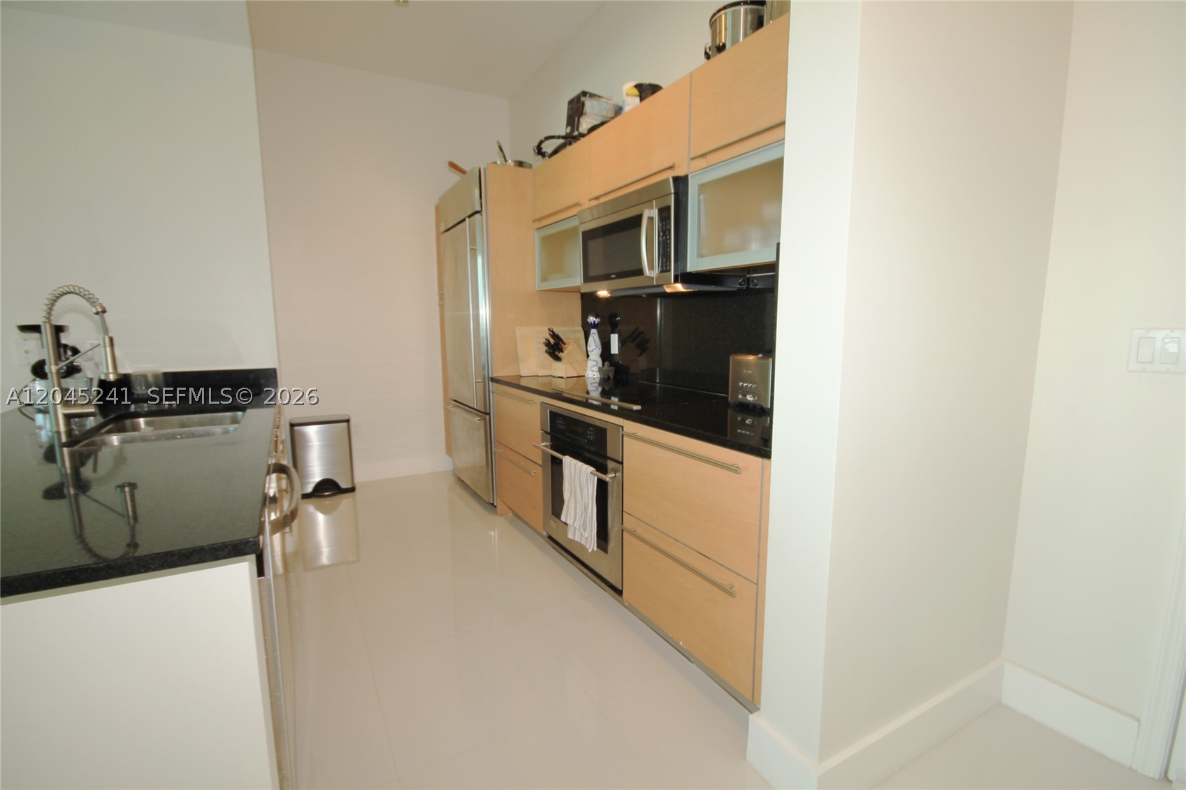 950 Brickell Bay Dr #5000, Miami FL 33131