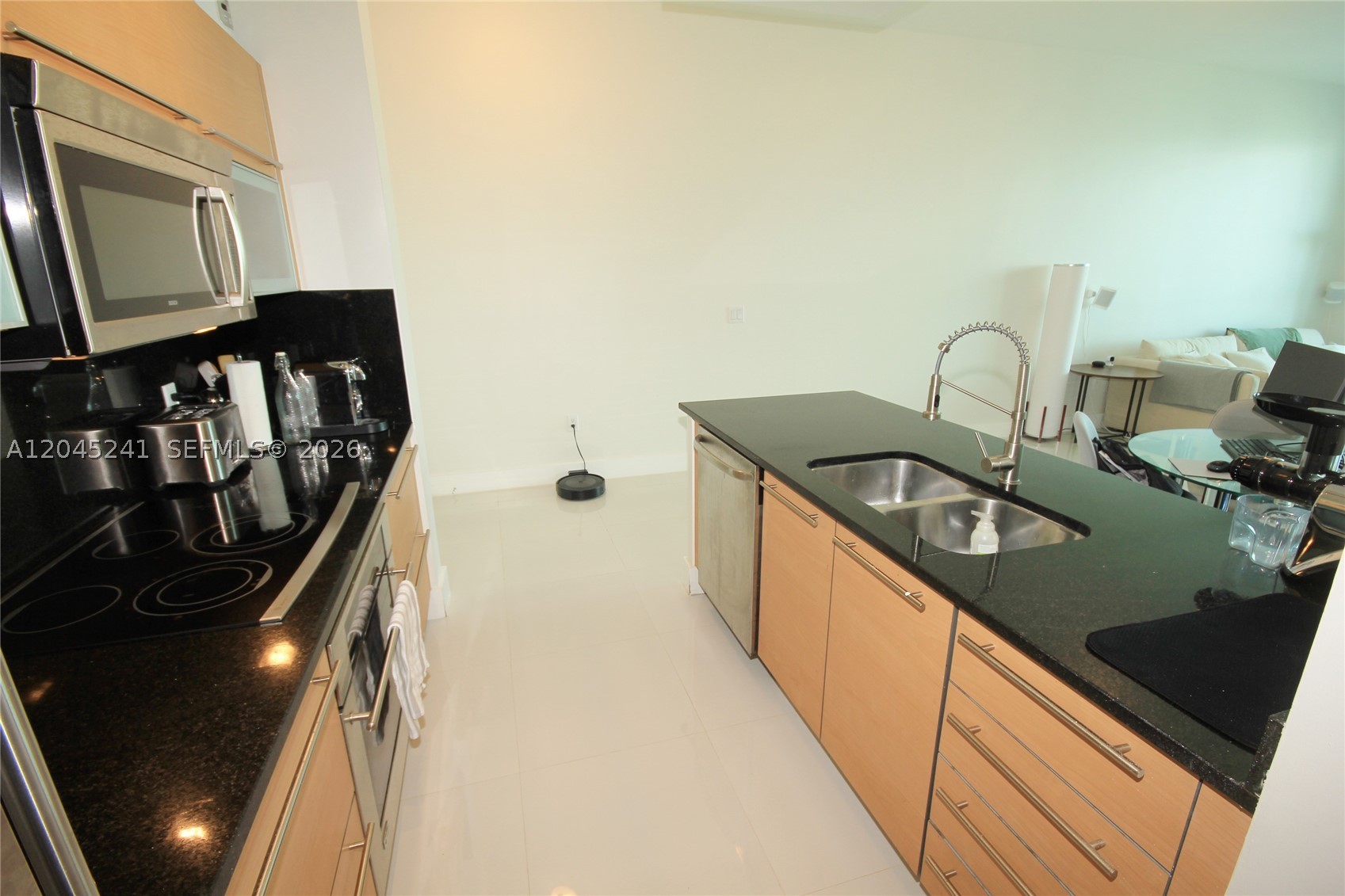 950 Brickell Bay Dr #5000, Miami FL 33131