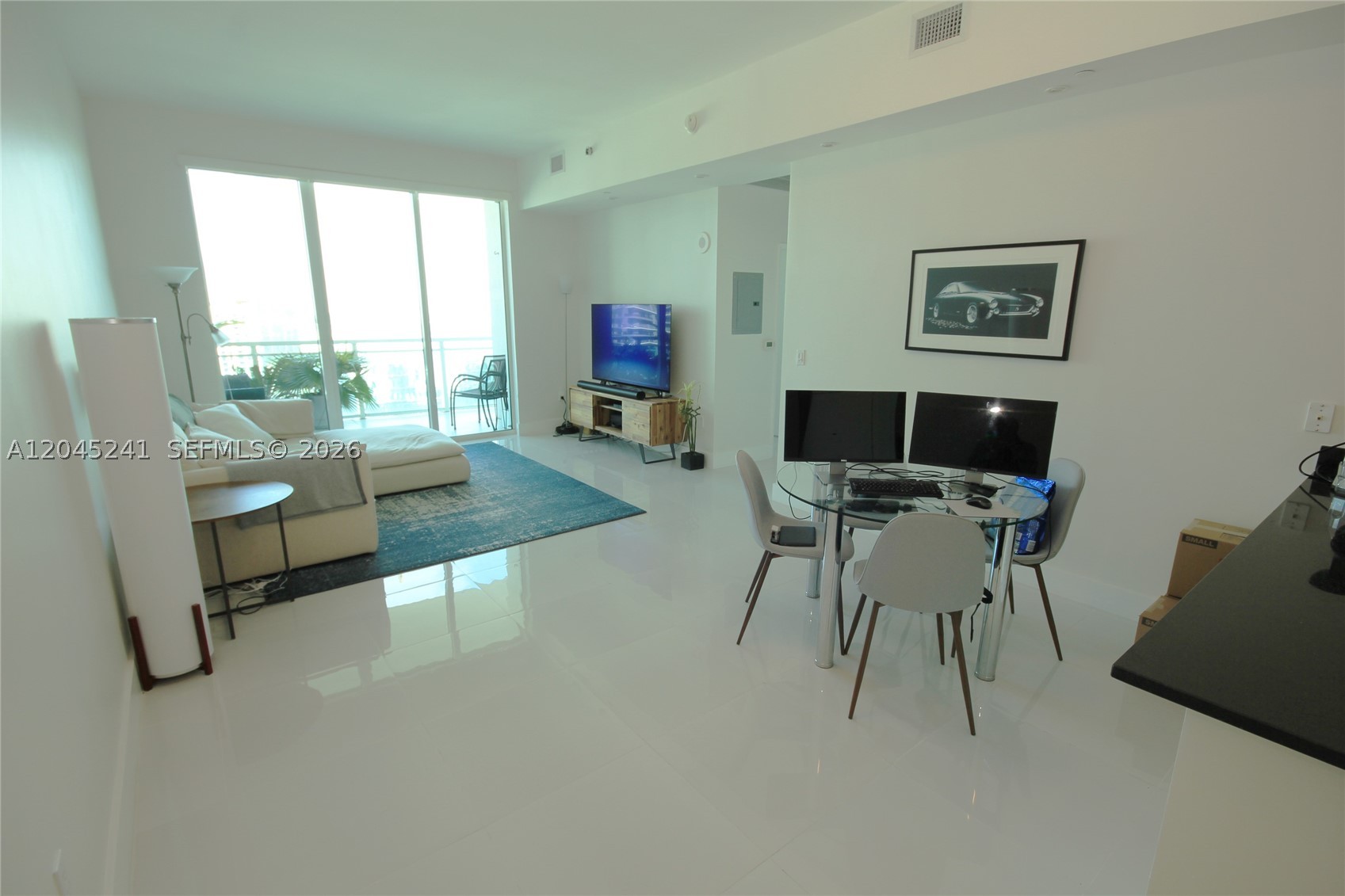 950 Brickell Bay Dr #5000, Miami FL 33131