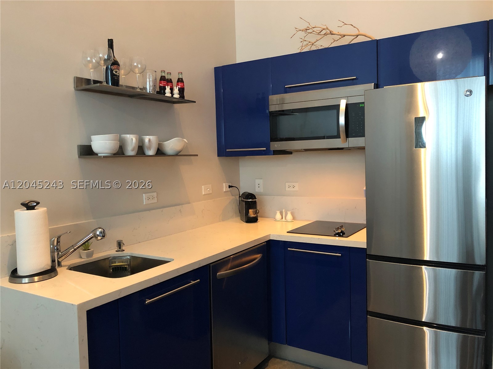 253 NE 2nd St #218, Miami FL 33132
