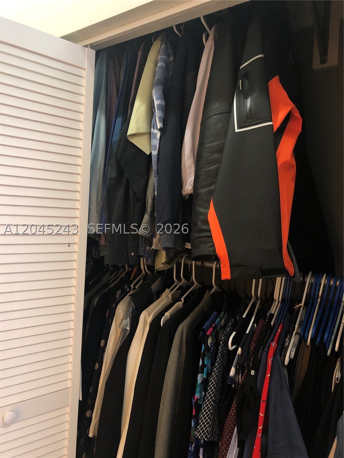 253 NE 2nd St #218, Miami FL 33132