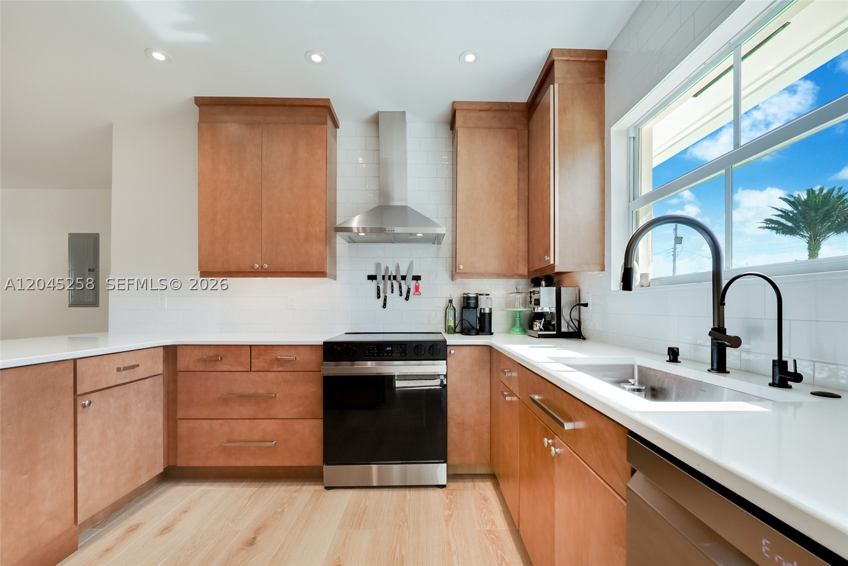 6356 SW 14th St, West Miami FL 33144