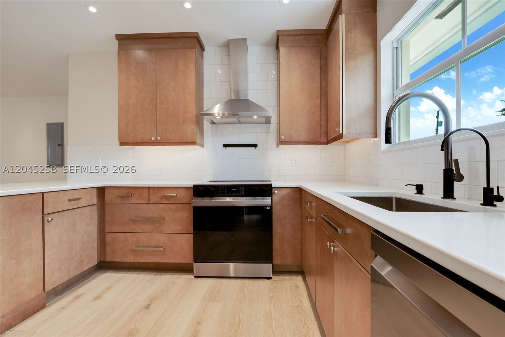 6356 SW 14th St, West Miami FL 33144