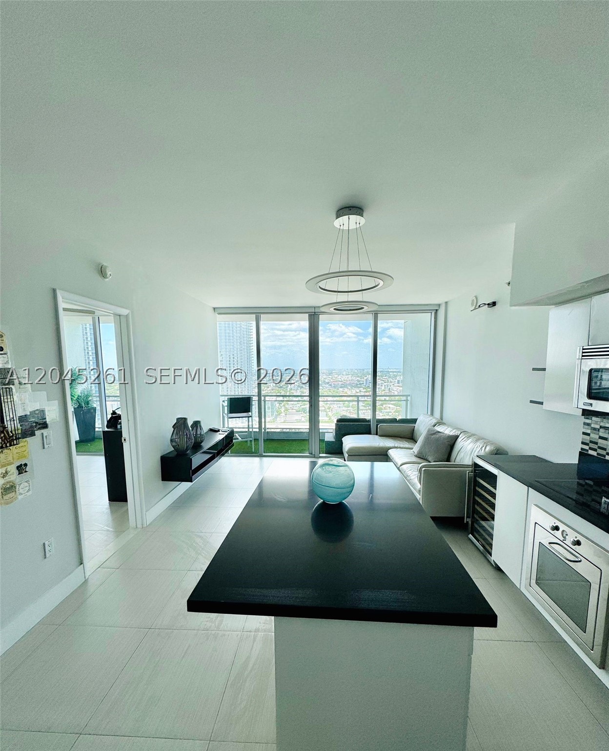 92 SW 3rd St #3608, Miami FL 33130