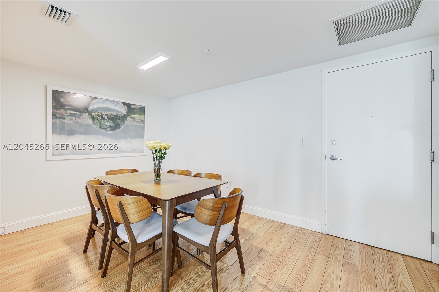 350 S Miami Ave #2104, Miami FL 33130