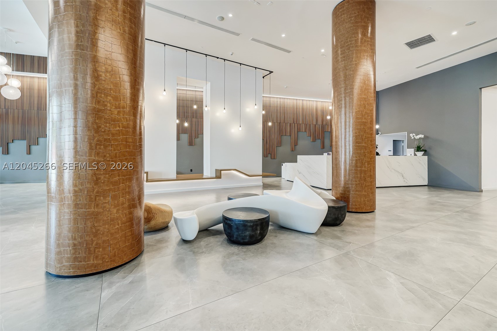 350 S Miami Ave #2104, Miami FL 33130