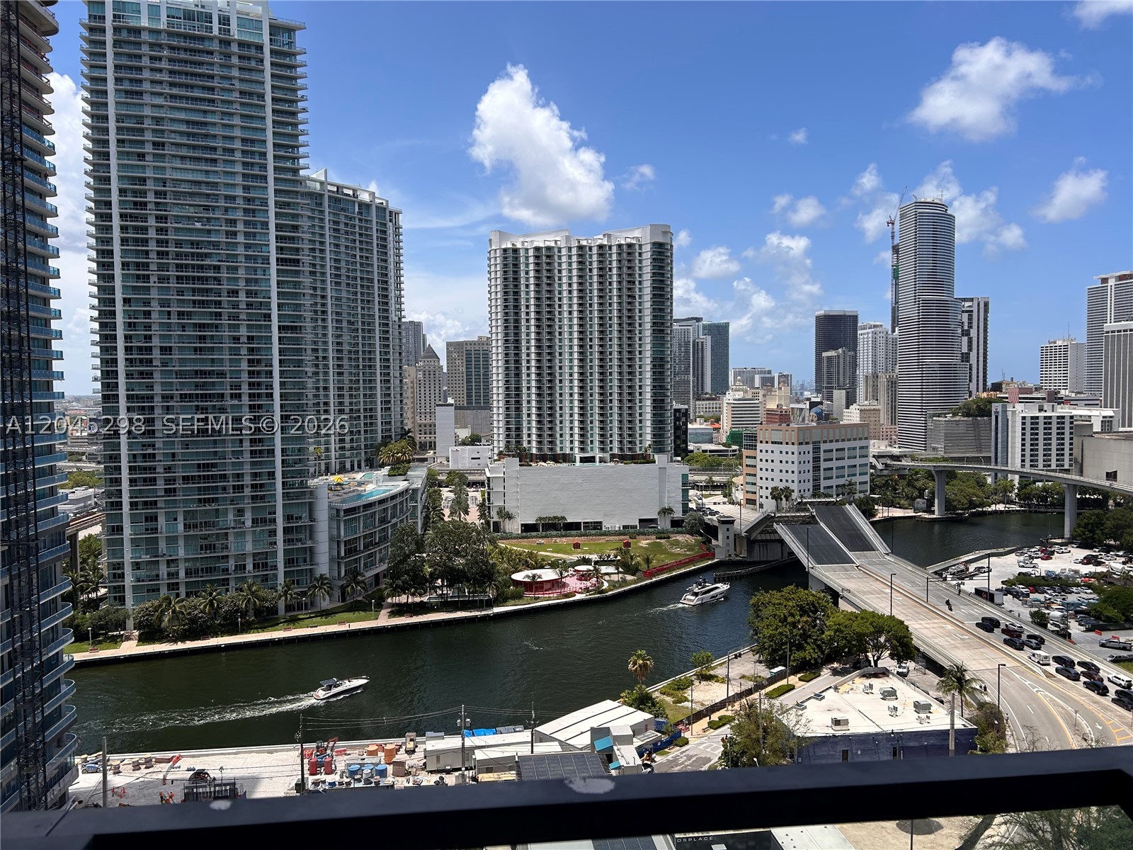 88 SW 7th St #1511, Miami FL 33130