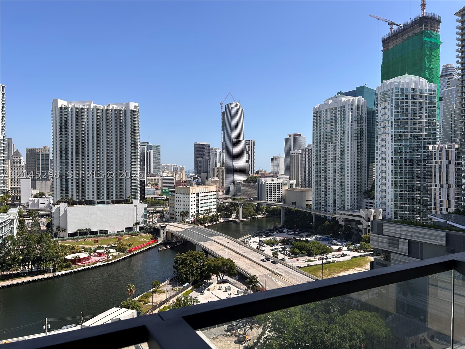 88 SW 7th St #1511, Miami FL 33130