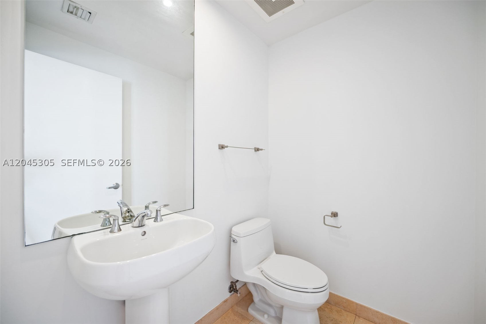 1050 Brickell Ave #3314, Miami FL 33131