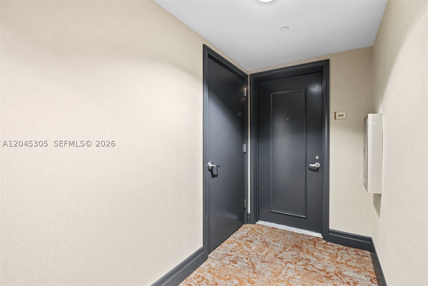 1050 Brickell Ave #3314, Miami FL 33131