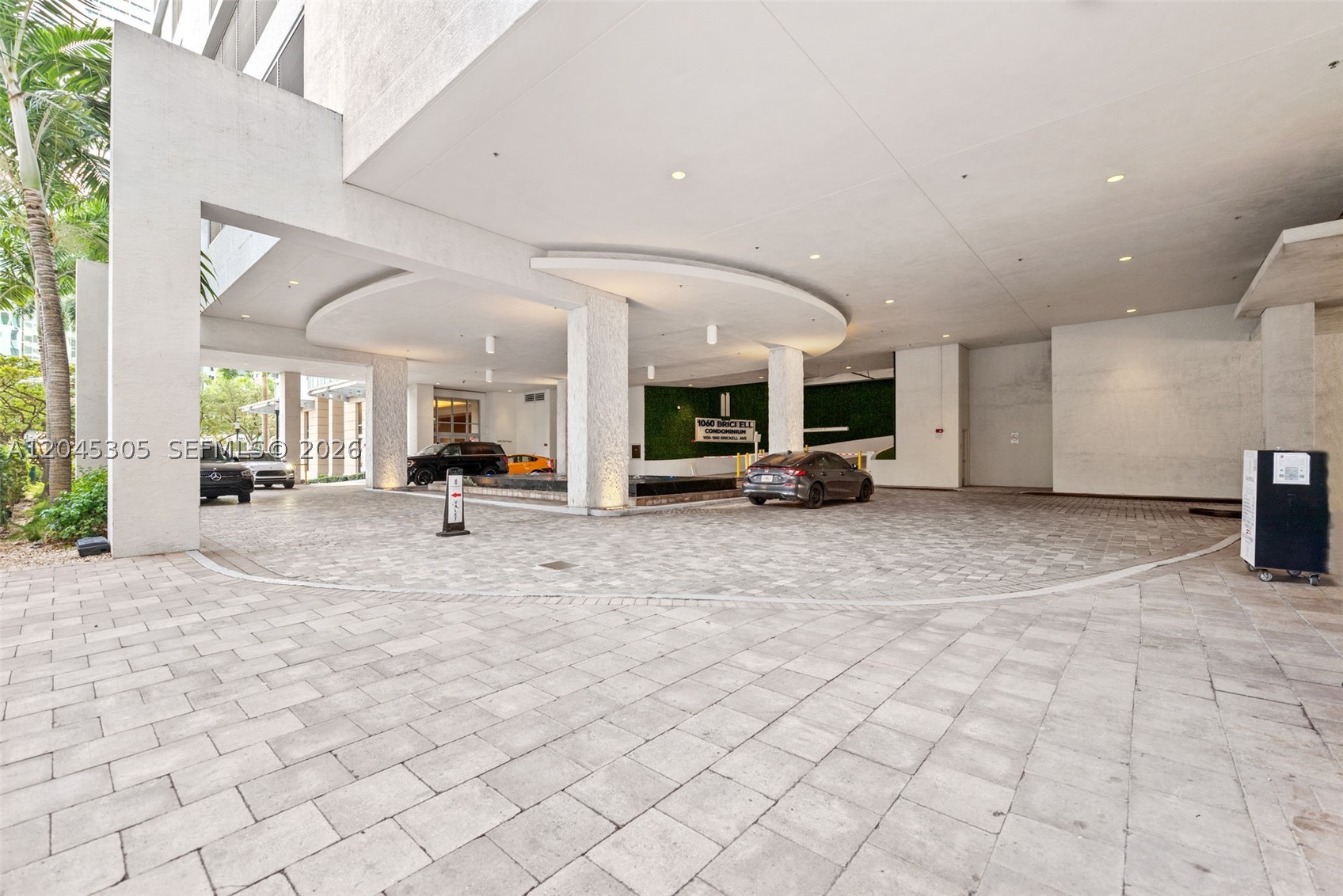 1050 Brickell Ave #3314, Miami FL 33131
