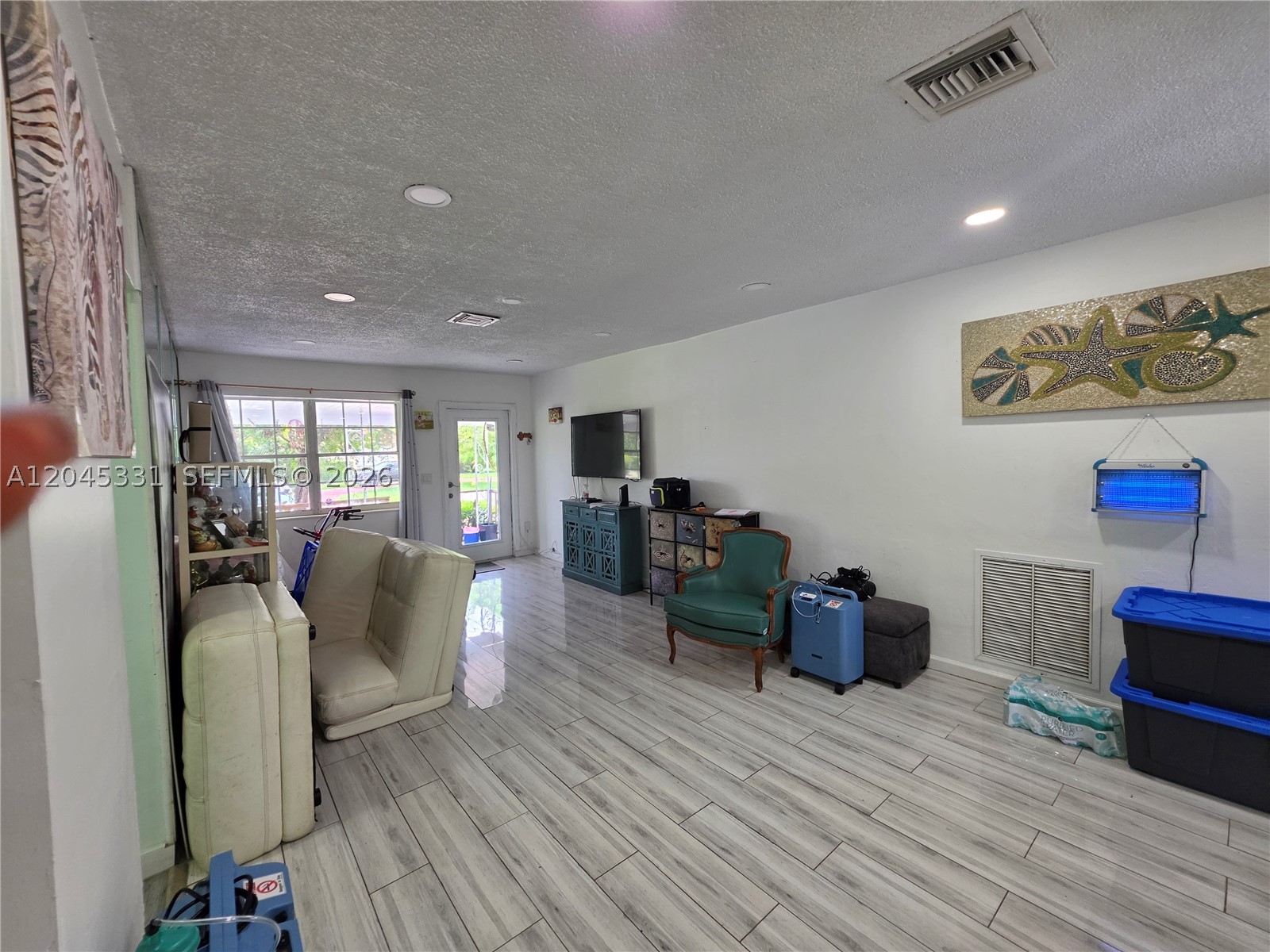 10801 NE 10th Ave, Biscayne Park FL 33161