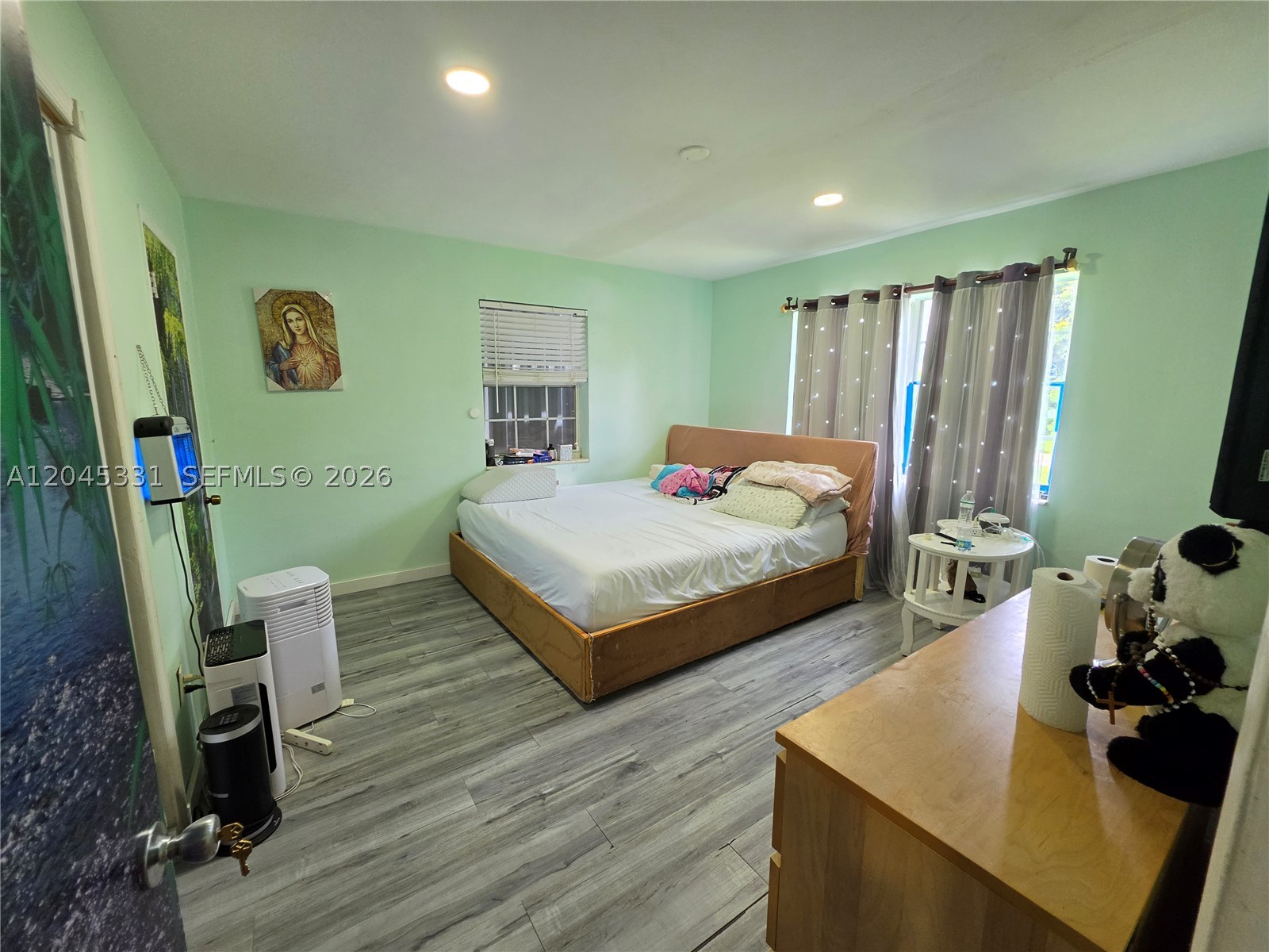 10801 NE 10th Ave, Biscayne Park FL 33161