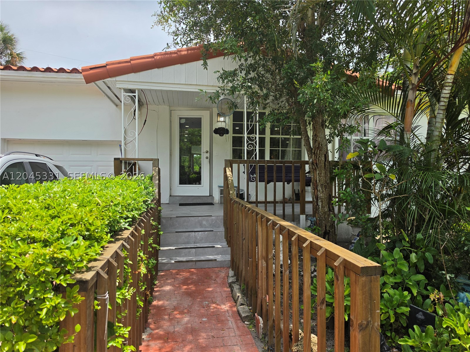 10801 NE 10th Ave, Biscayne Park FL 33161