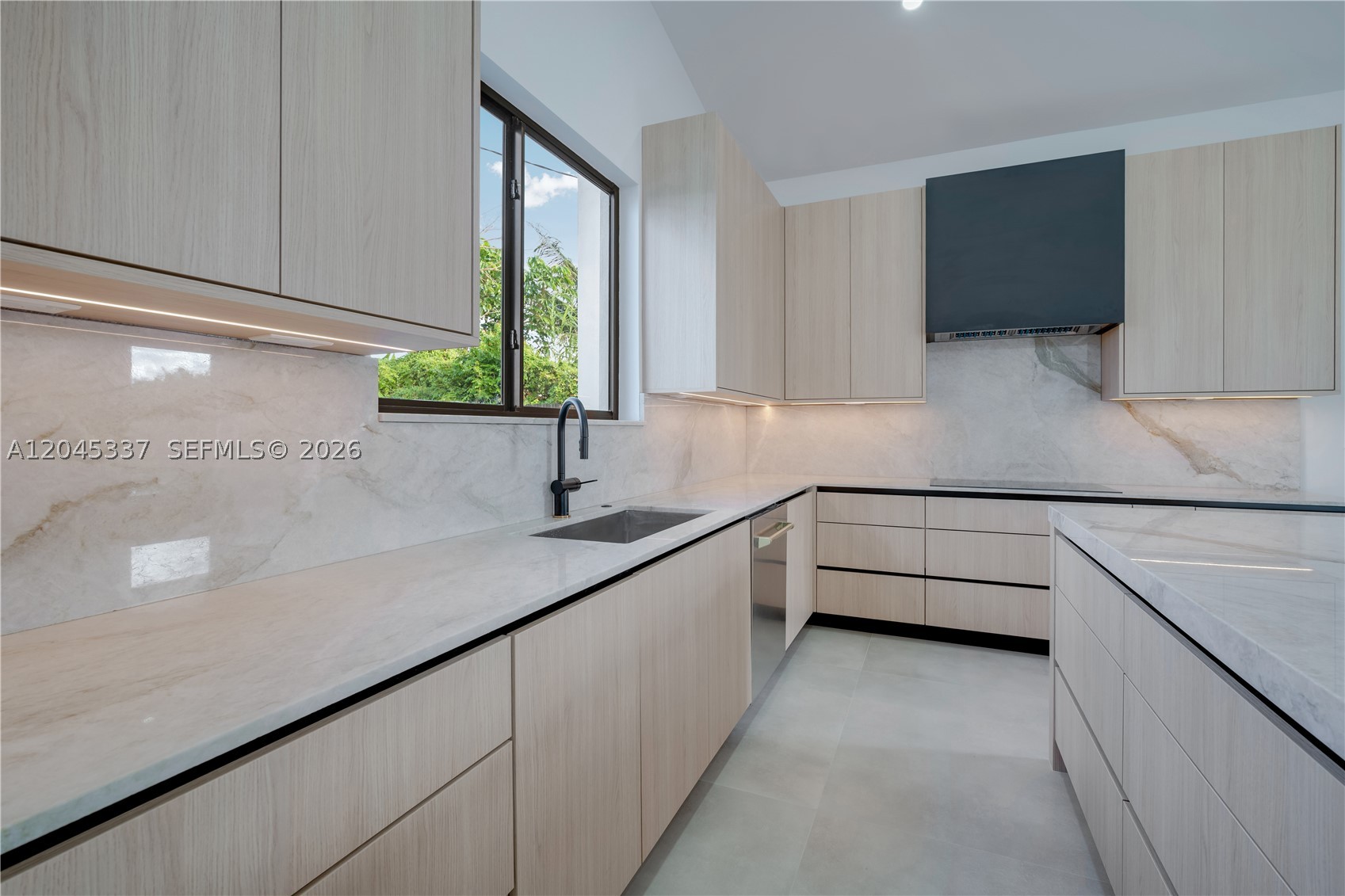4321 SW 99th Ave, Miami FL 33165