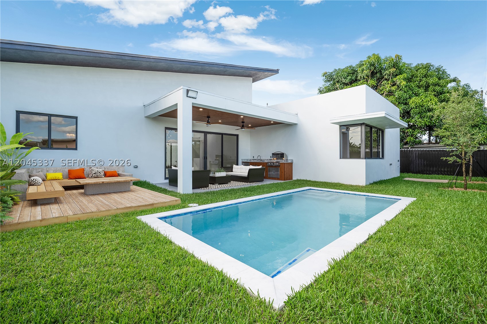 4321 SW 99th Ave, Miami FL 33165