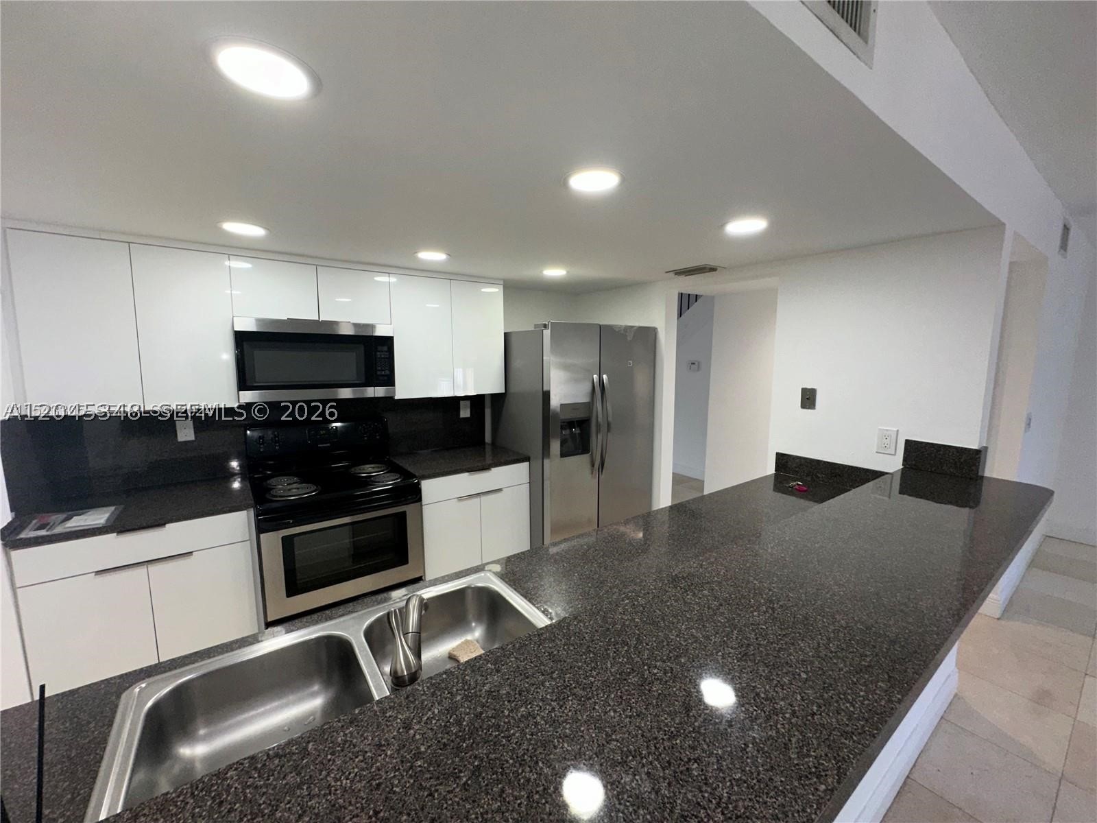 3756 NE 166th St #112, North Miami Beach FL 33160