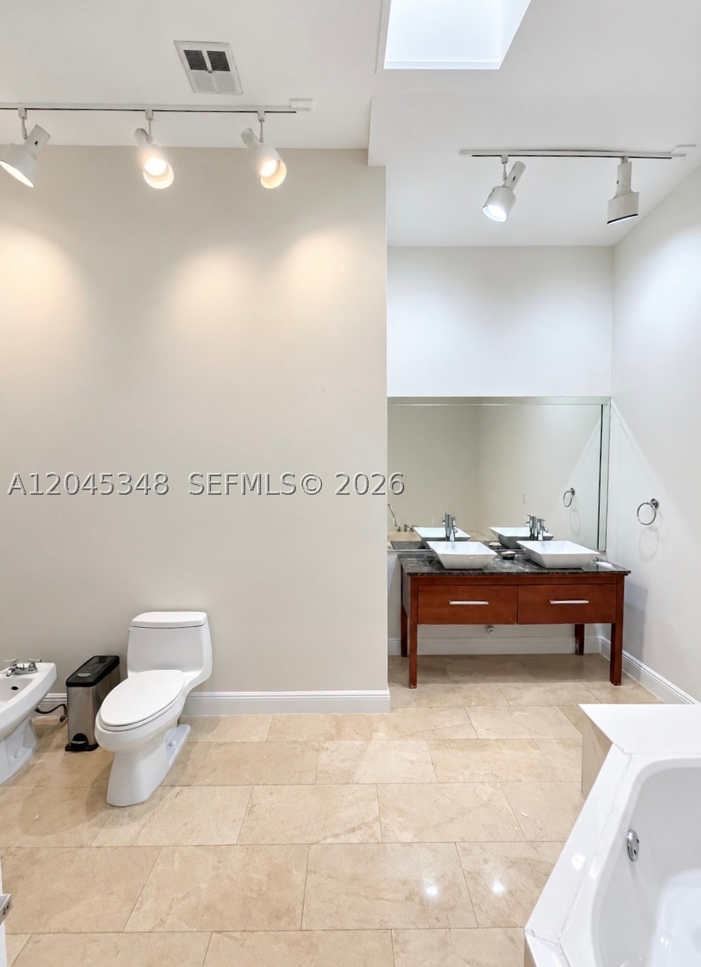 3756 NE 166th St #112, North Miami Beach FL 33160