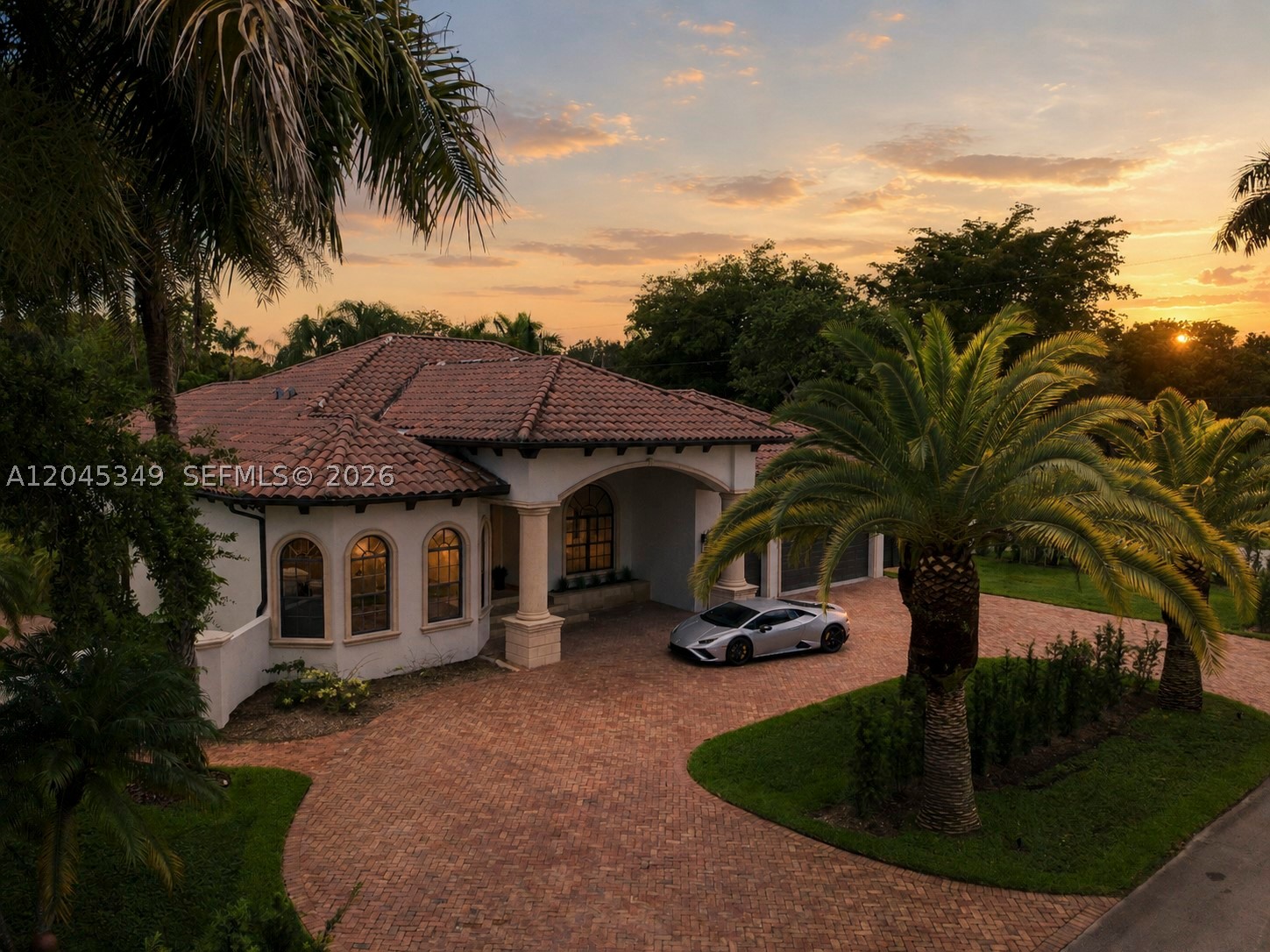 6874 SW 57th Ter, Miami FL 33143