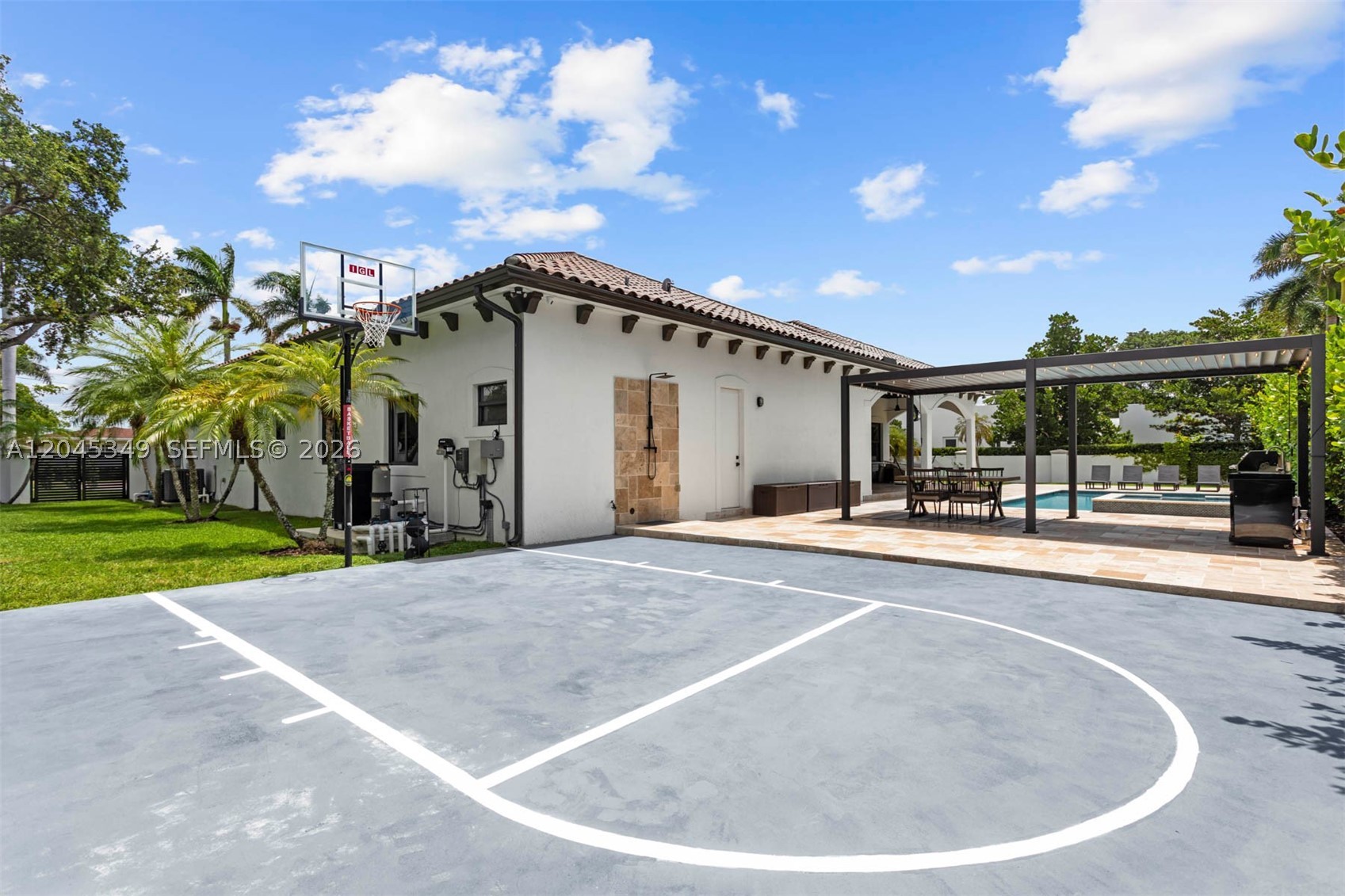 6874 SW 57th Ter, Miami FL 33143