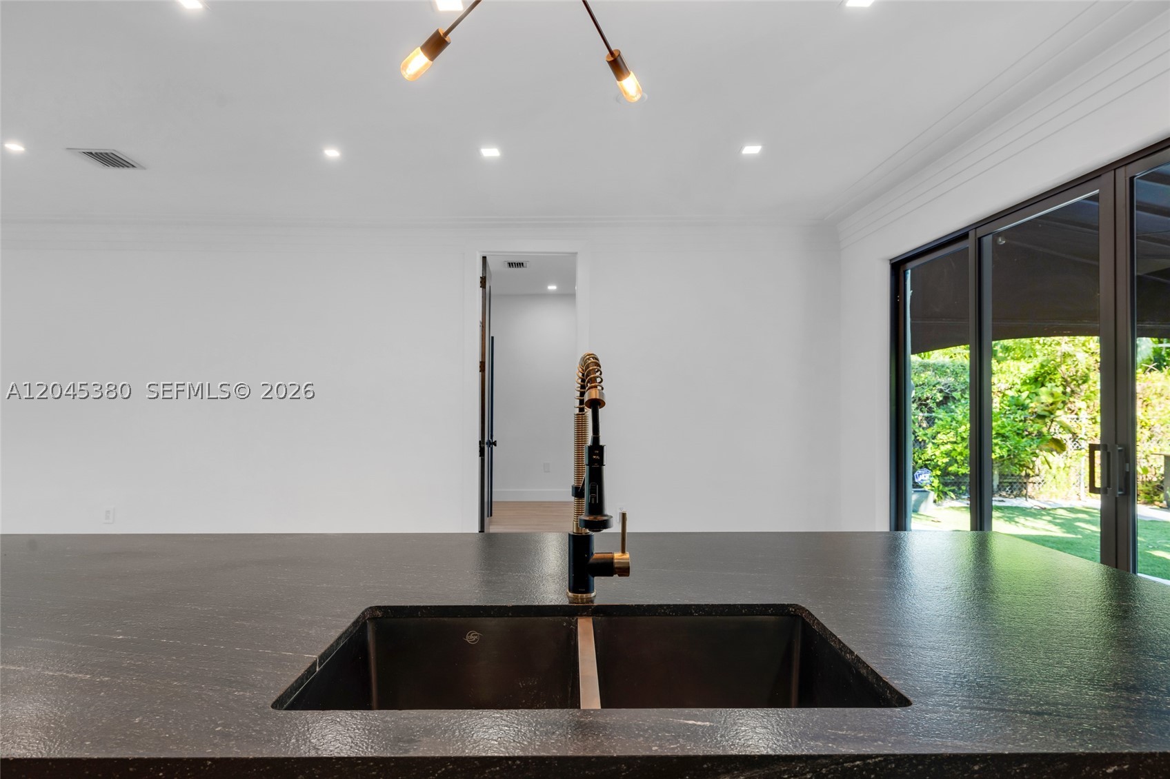 365 Fairway Dr, Miami Beach FL 33141
