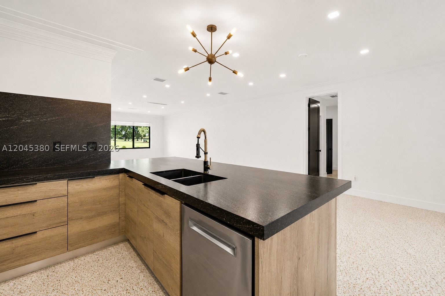 365 Fairway Dr, Miami Beach FL 33141