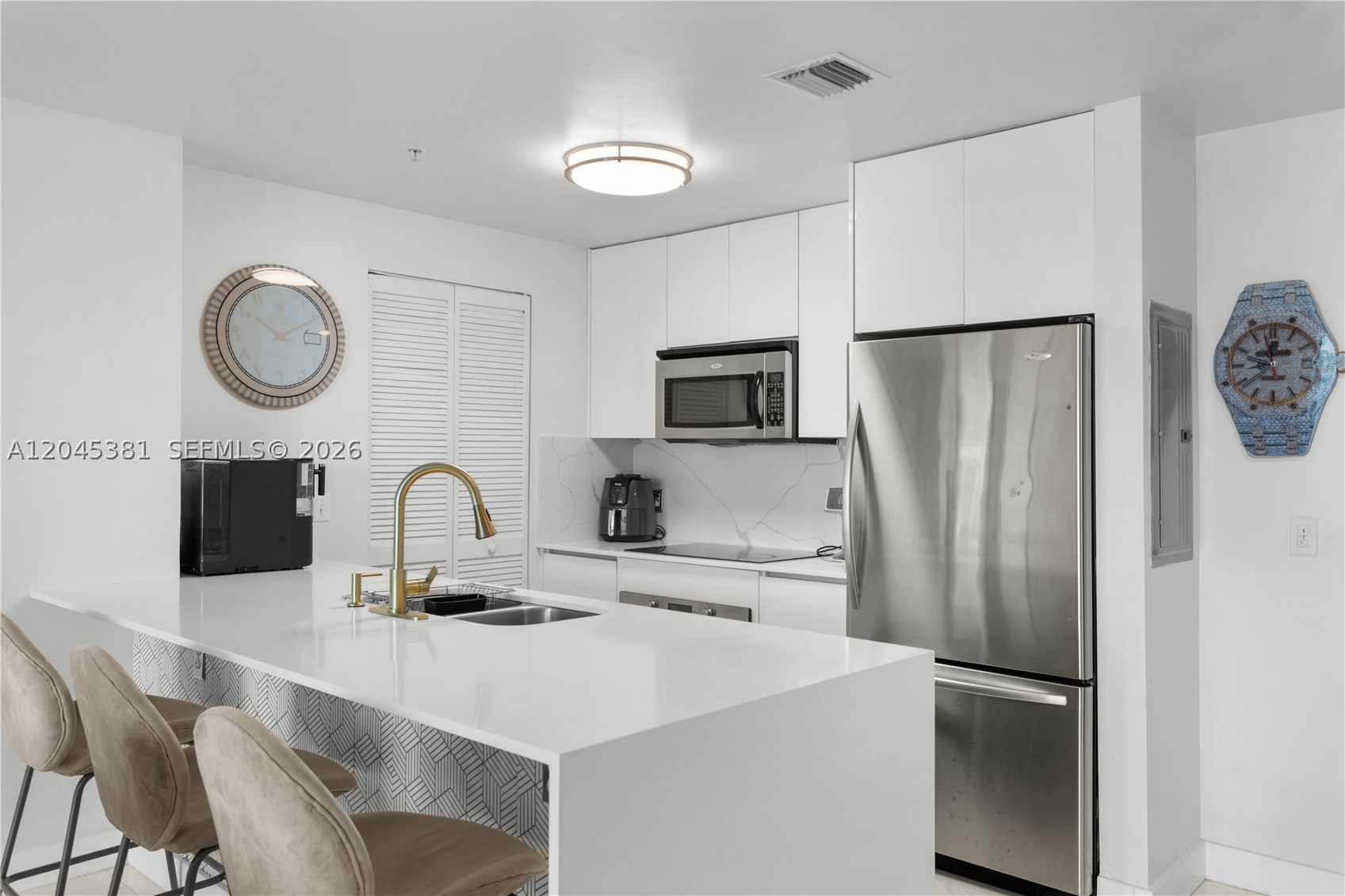 300 S Biscayne Blvd #T-2806, Miami FL 33131