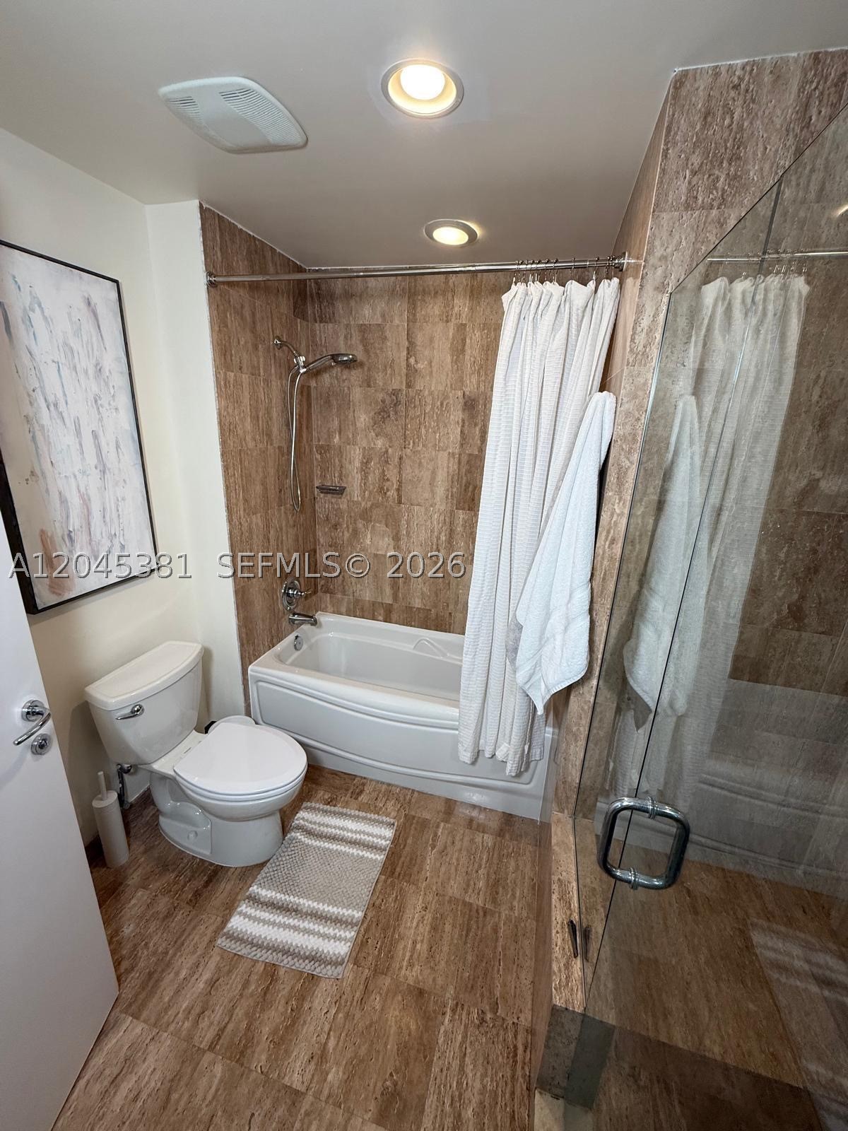 300 S Biscayne Blvd #T-2806, Miami FL 33131