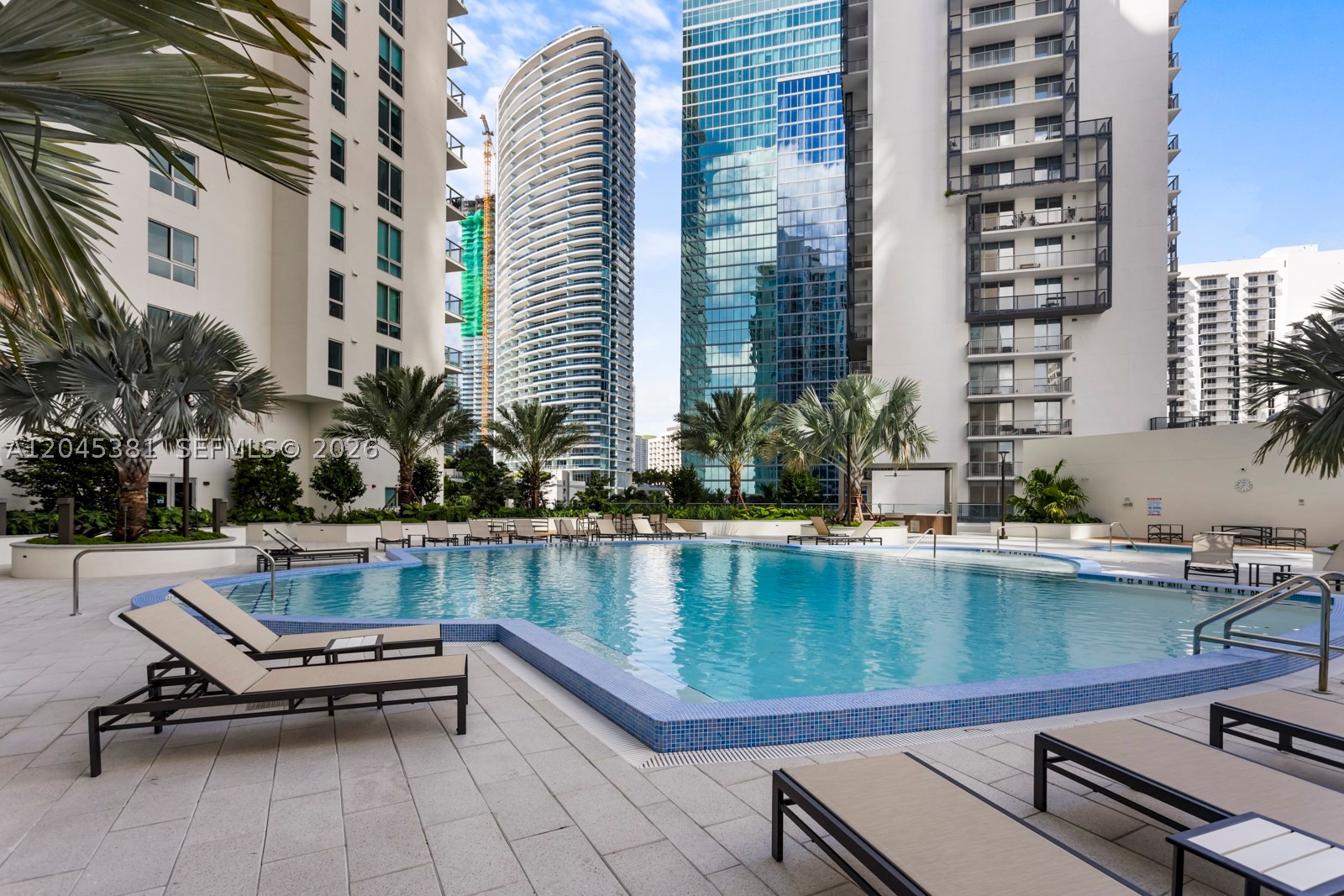 300 S Biscayne Blvd #T-2806, Miami FL 33131