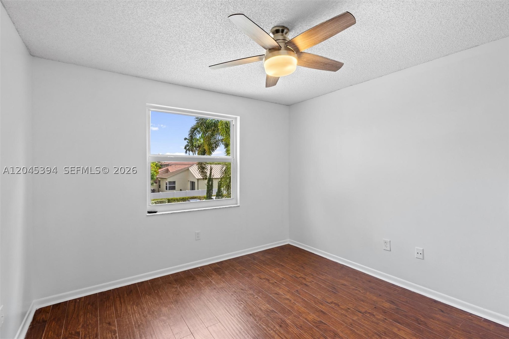 15835 NW 7th St, Pembroke Pines FL 33028