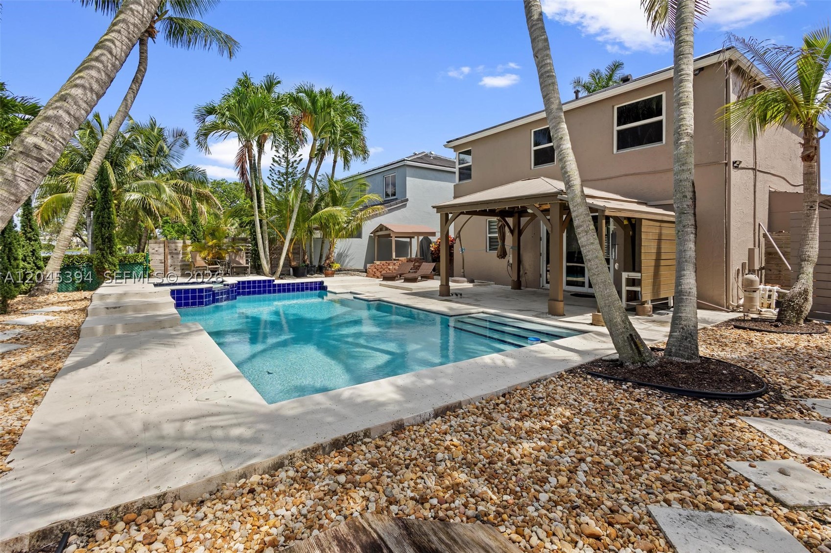 15835 NW 7th St, Pembroke Pines FL 33028