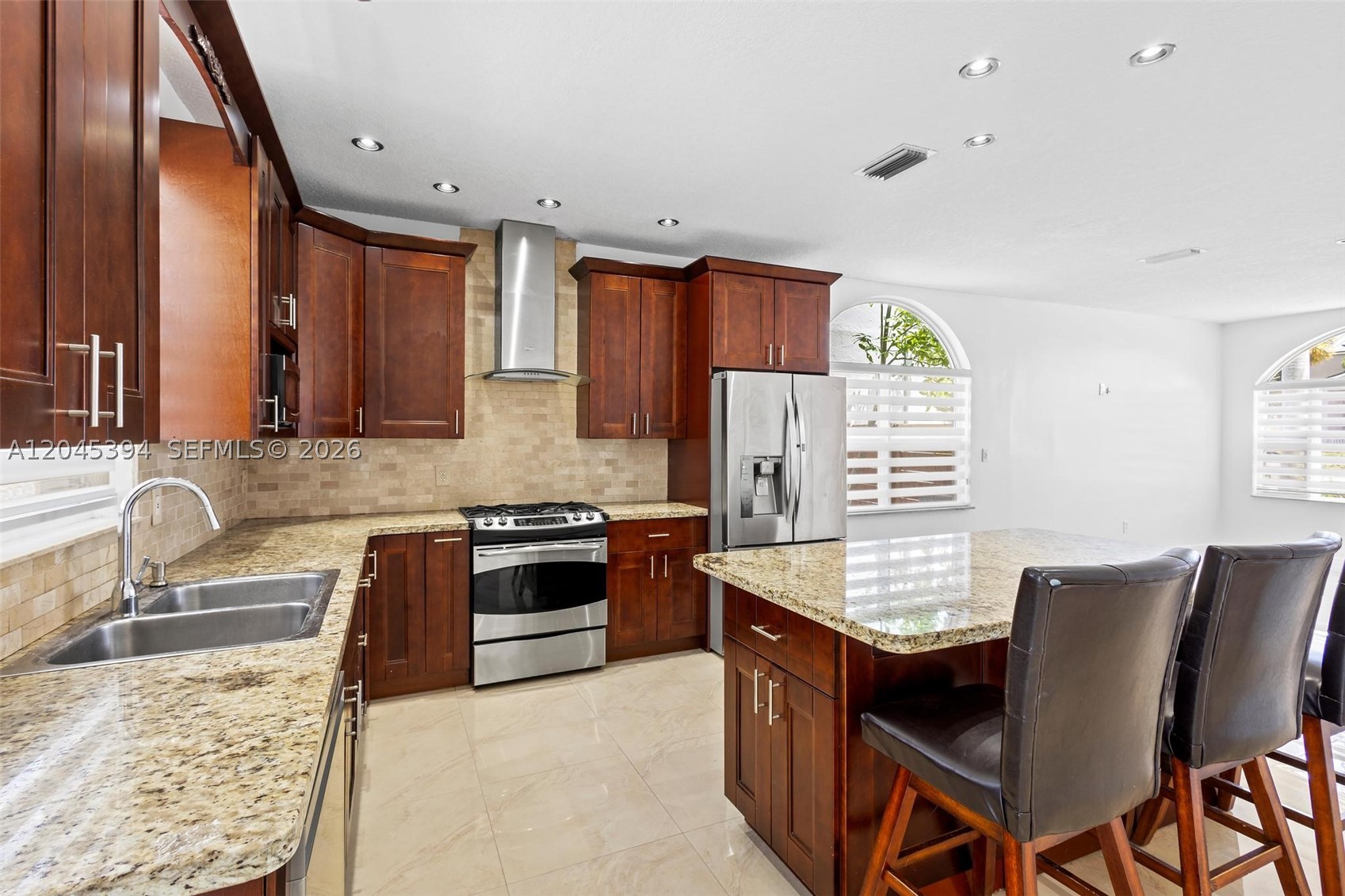 15835 NW 7th St, Pembroke Pines FL 33028