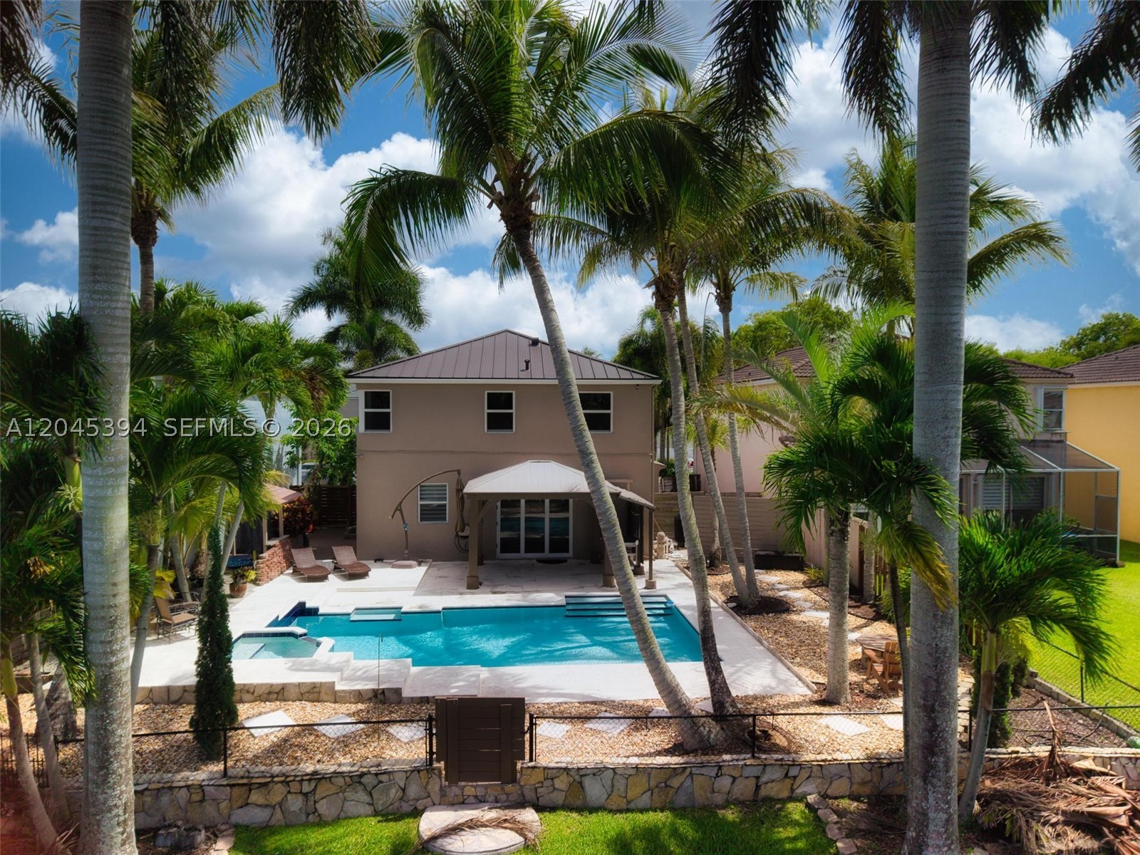 15835 NW 7th St, Pembroke Pines FL 33028