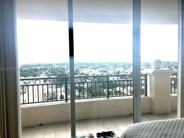 3232 SW 22nd Ter #1303, Miami FL 33145