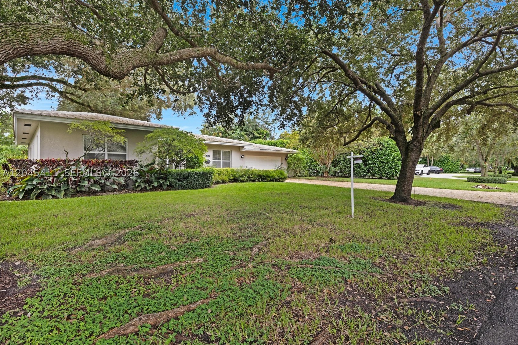 1246 Algardi Ave, Coral Gables FL 33146