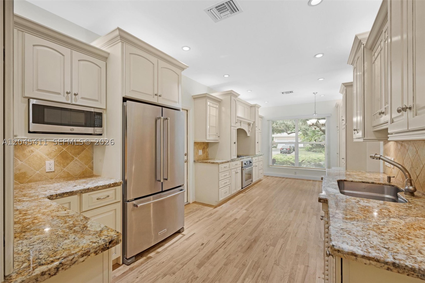 1246 Algardi Ave, Coral Gables FL 33146