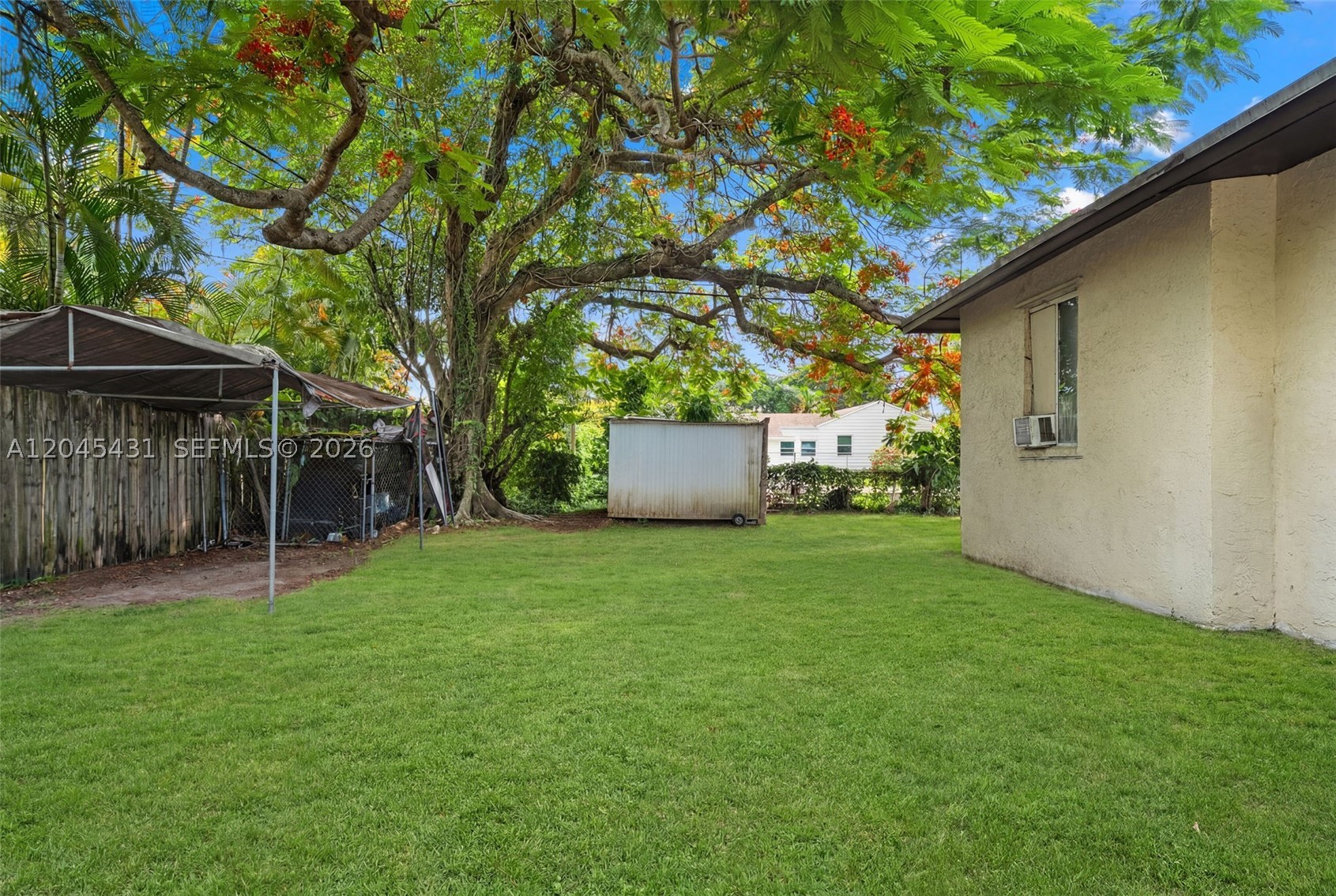 5901 SW 62nd St, Miami FL 33143