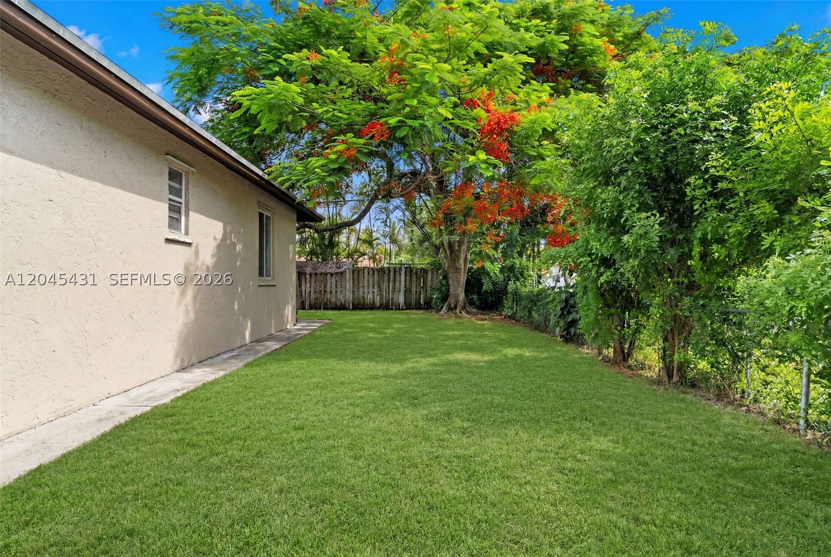 5901 SW 62nd St, Miami FL 33143