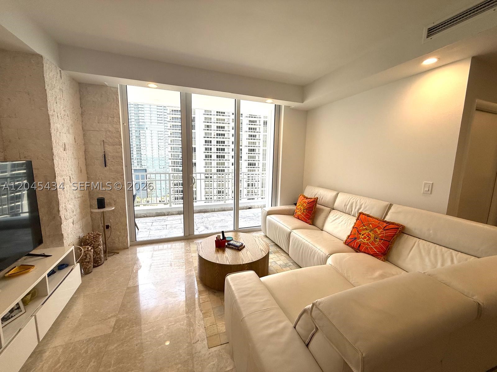 801 Brickell Key Blvd #2204, Miami FL 33131