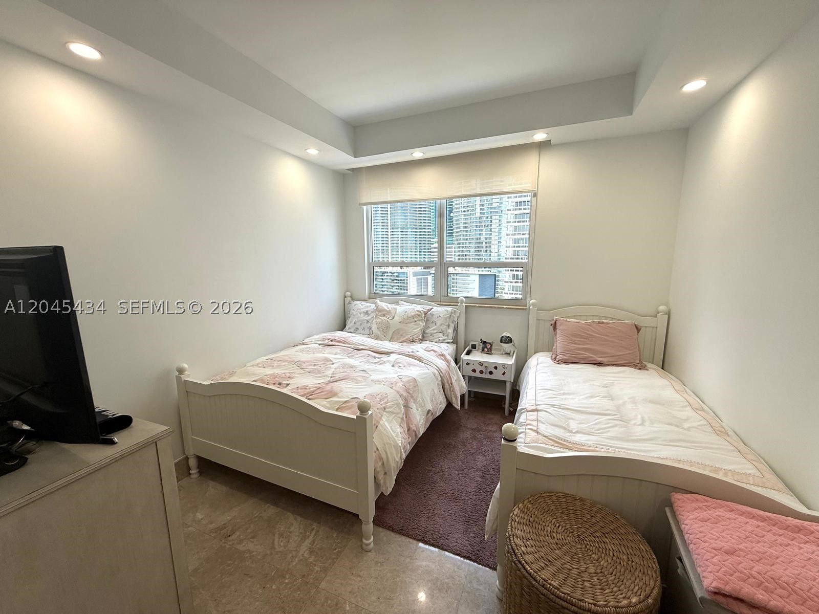 801 Brickell Key Blvd #2204, Miami FL 33131