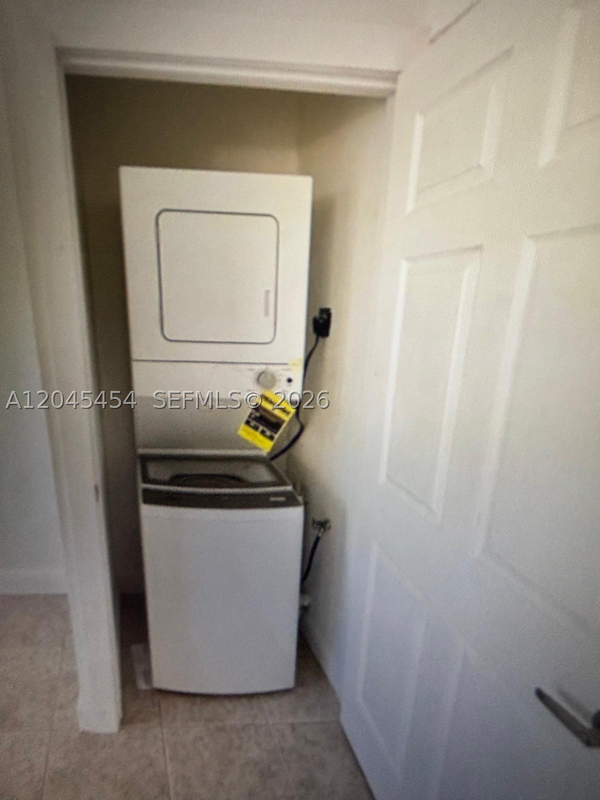 984 W 40th St #2, Hialeah FL 33012